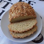Keto chlebík s mandľovou a ľanovou múkou